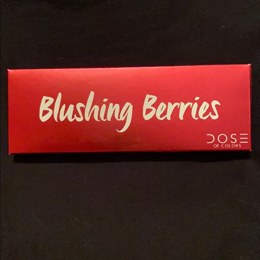 Blushing Berries eyeshadow pallet